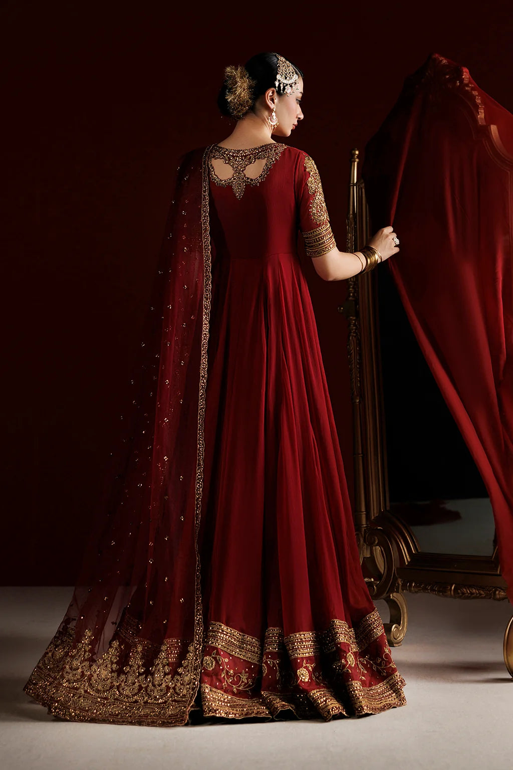 ROSE BLOOM-Embellished Shifoon 3pc maxi with trouser & Net 3 yards Dupta