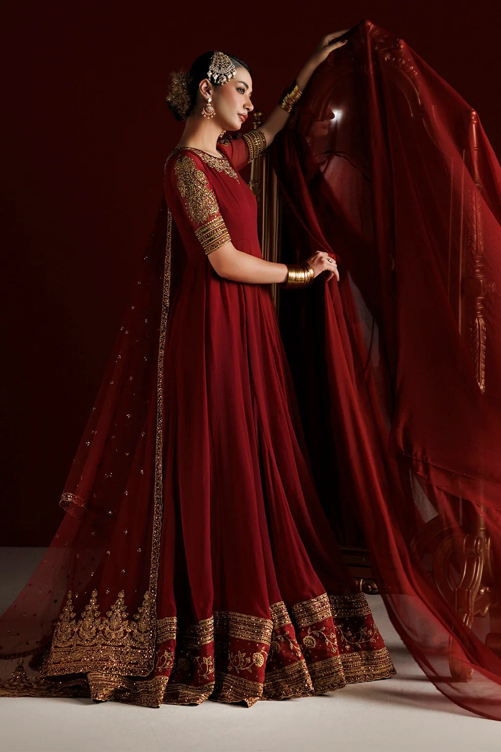 ROSE BLOOM-Embellished Shifoon 3pc maxi with trouser & Net 3 yards Dupta