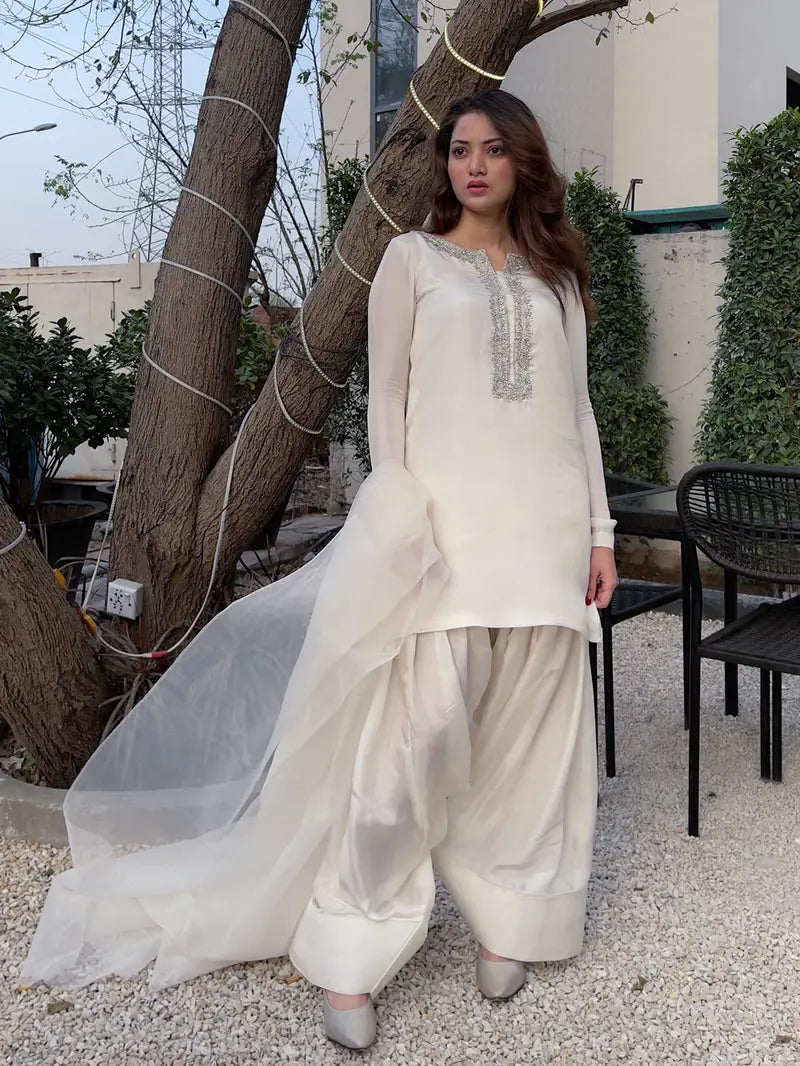 AYRA WHITE-PURE TUSSLE SILK ChoiceFabrics