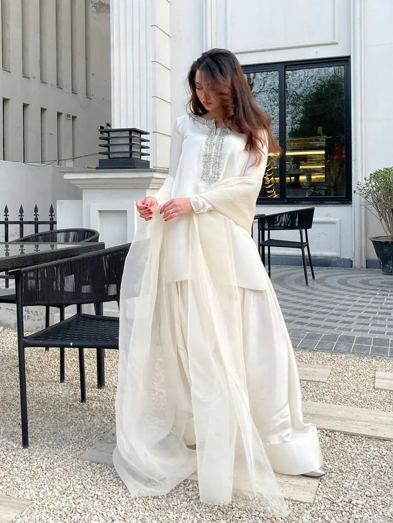 AYRA WHITE-PURE TUSSLE SILK ChoiceFabrics