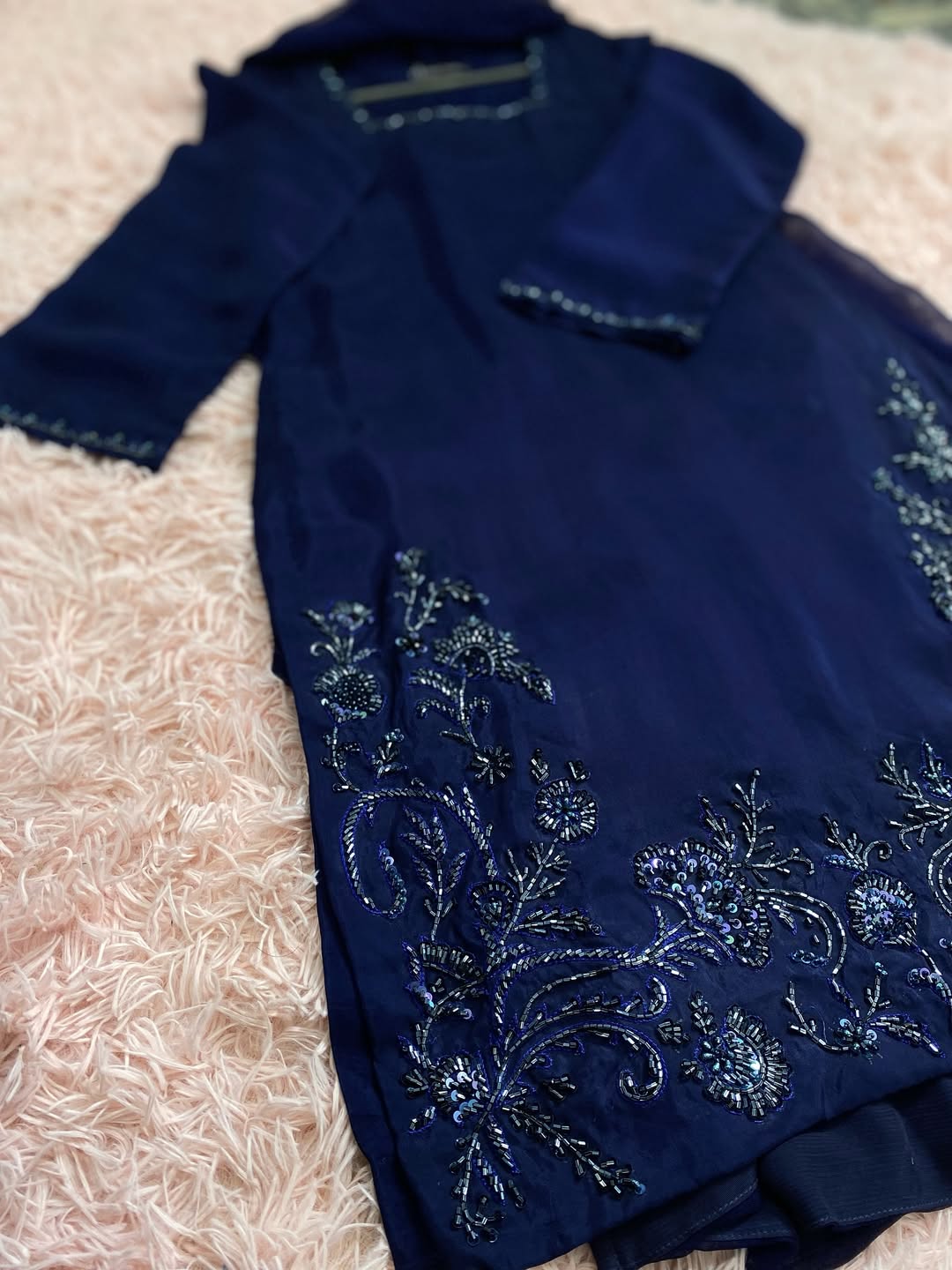 OPAL-PURE TUSSLE SILK & shifoon dupta 3pice dress with farshi shlwar